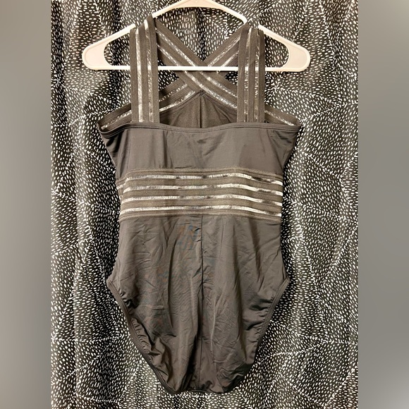 NEW Women’s One Piece Swimsuit; Size L Front Cossover Mesh Panel Detail - Picture 5 of 5